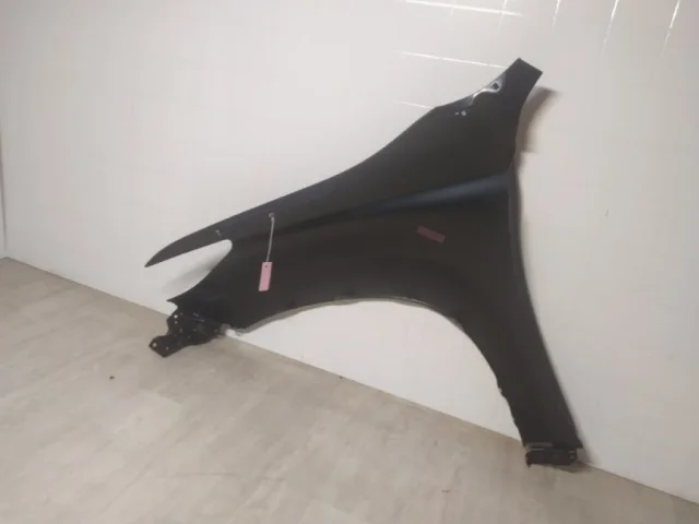 Крыло правое для Mitsubishi Pajero Sport KS0W 2016+ на фотографиях