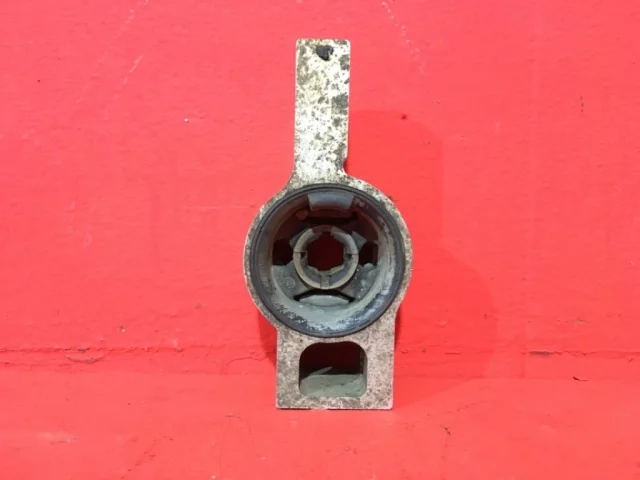 Рычаг передний левый нижний для Skoda Octavia A5 на фотографиях