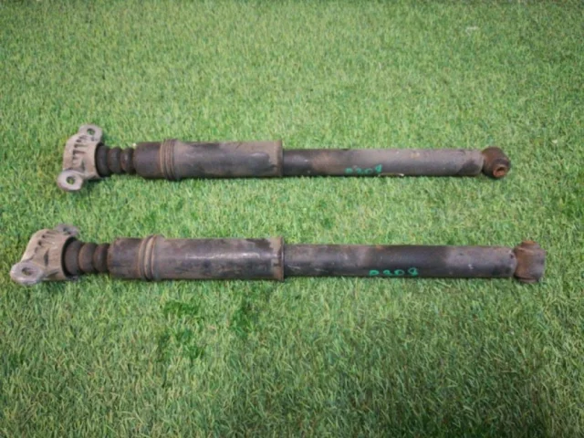 Амортизатор задний левый для Peugeot 308 SW T7 2007-2014 на фотографиях