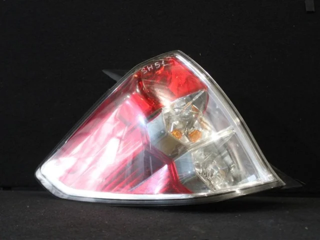 Фонарь внешний левый для Subaru Forester SJ rest 2016-2019 на фотографиях