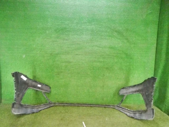 Бампер передний для Audi Q8 4M 2018-2023 на фотографиях