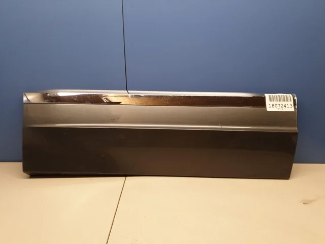 Молдинг двери задний правый для Volkswagen Touareg III (CR) 2018+ на фотографиях