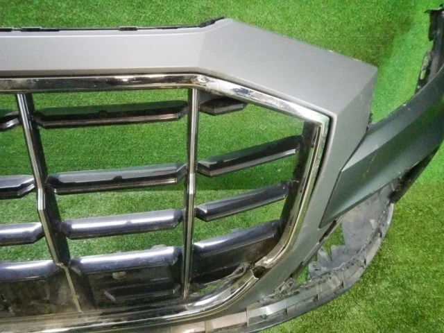 Бампер передний для Audi Q8 4M 2018-2023 на фотографиях