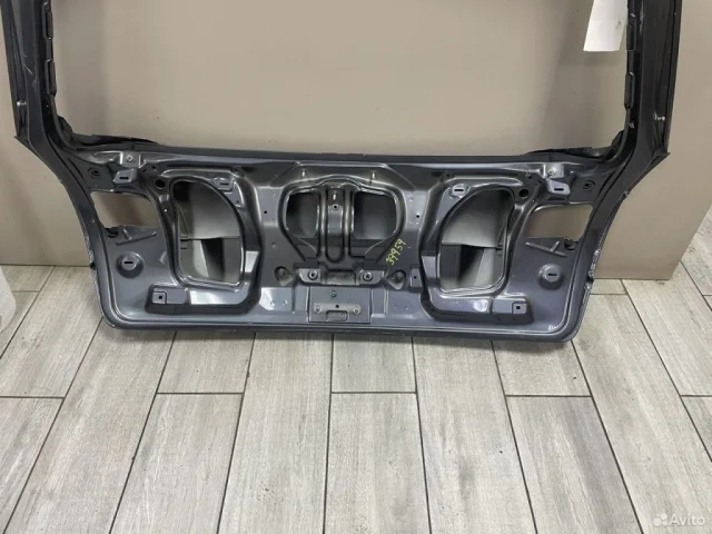 Крышка багажника для Audi A4 B7 Avant 2004-2008 на фотографиях