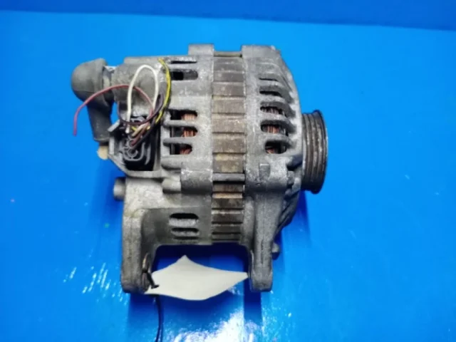 Генератор для Mitsubishi Lancer 9 Универсал CS 2003-2010 на фотографиях