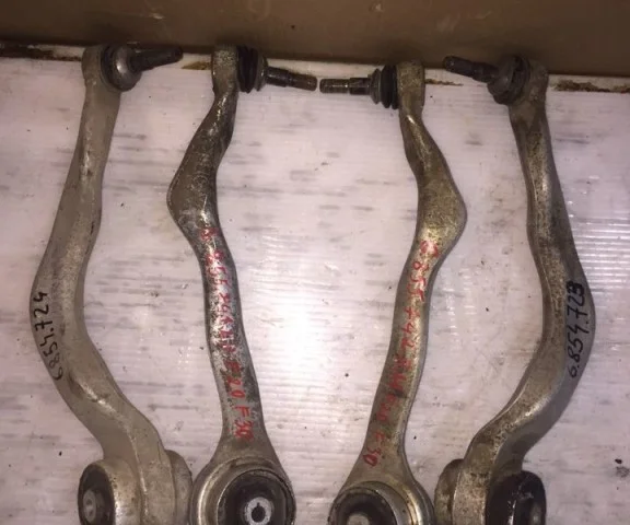 Рычаг передний правый верхний для BMW 3er F30 2011-2019 на фотографиях