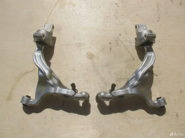 Рычаг передний правый нижний для Infiniti EX J50 2007-2013 на фотографиях