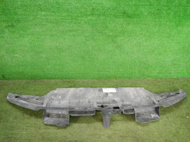 Накладка порога левая для Toyota Land Cruiser 200 (JDM) 2007-2013 на фотографиях