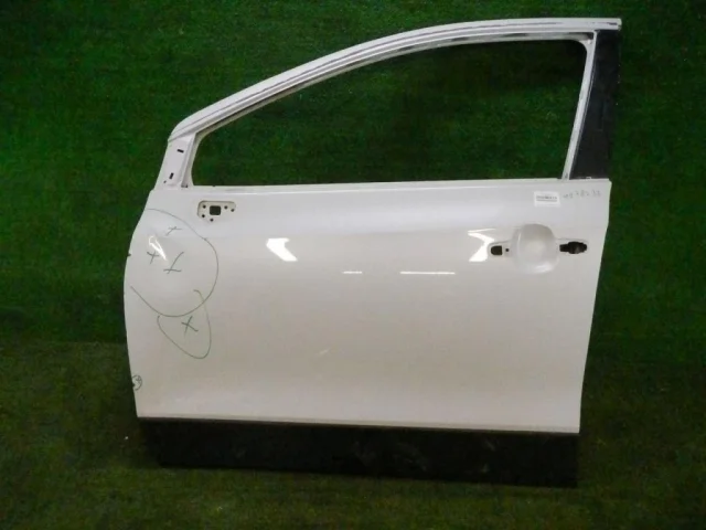 Двери для Suzuki SX4 2013-2016 на фотографиях