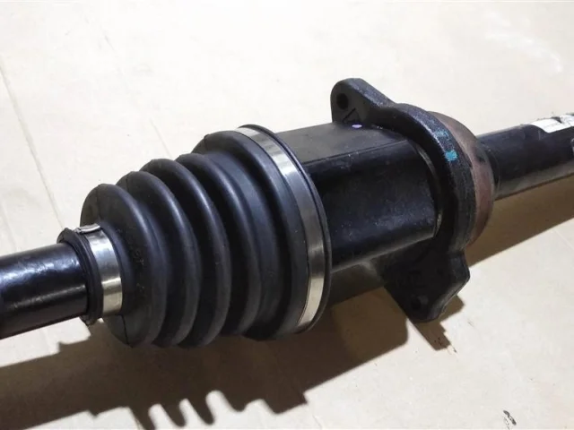 Привод передний правый для Toyota Avensis Седан T220 1997-2003 на фотографиях