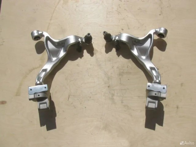 Рычаг передний правый нижний для Infiniti EX J50 2007-2013 на фотографиях