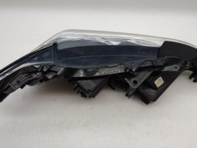 Фара левая для Toyota Camry XV70 rest 2021+ на фотографиях