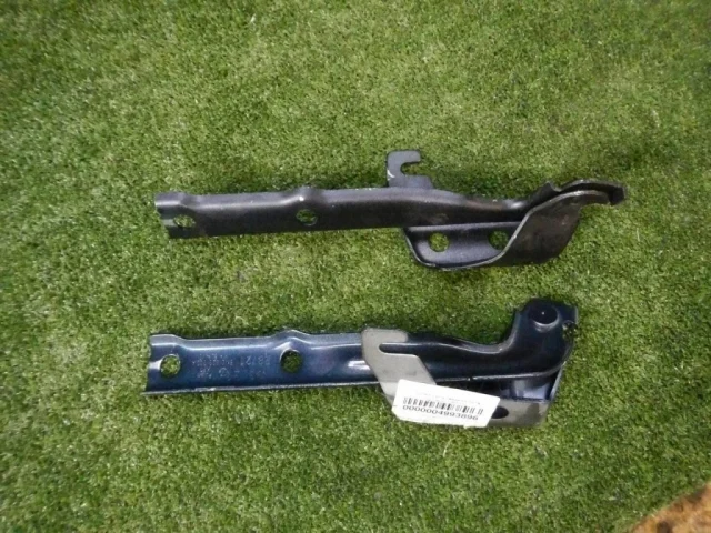 Петля капота правая для Volkswagen Tiguan I NF 2006-2017 на фотографиях