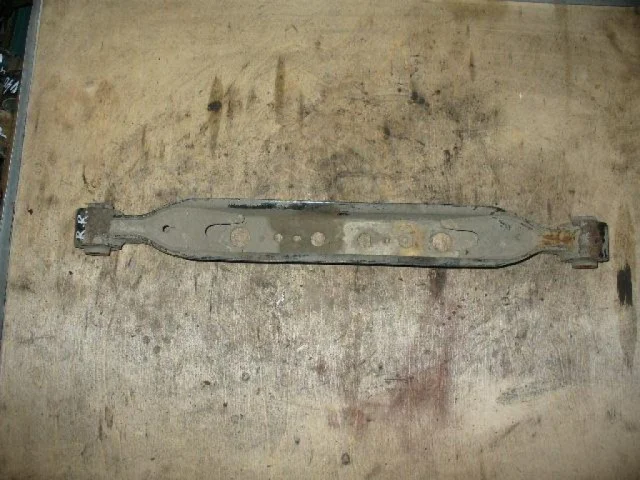 Качающийся рычаг левый для Nissan X-Trail T31 RU 2007-2014 на фотографиях