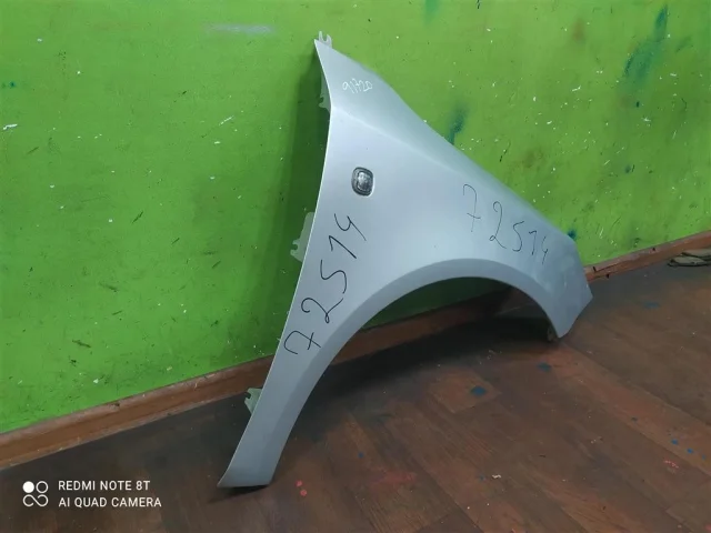 Крыло правое для Skoda Fabia 5J Estate 2007-2015 на фотографиях