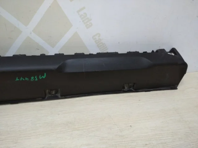 Накладка порога левая для Renault Duster HM 2020+ на фотографиях