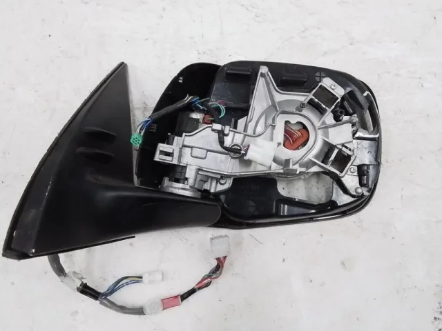 Зеркала для Toyota Land Cruiser J300 2021+ на фотографиях