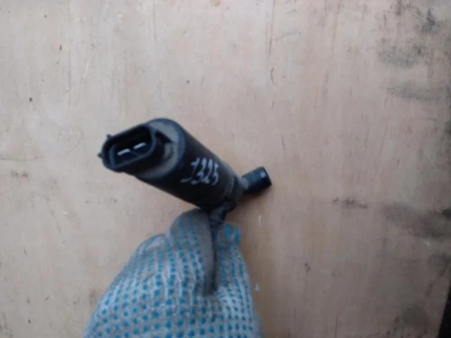 Крышка бачка омывателя фар для Nissan Teana J32 2008-2013 на фотографиях