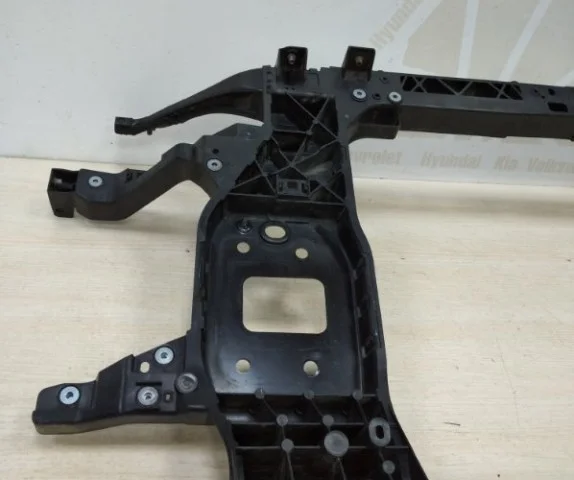 Панель радиатора (телевизор) для Hyundai Tucson NX4 2020+ на фотографиях