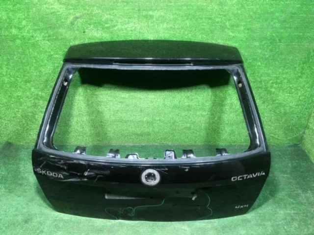 Крышка багажника для Skoda Octavia A7 Tour на фотографиях