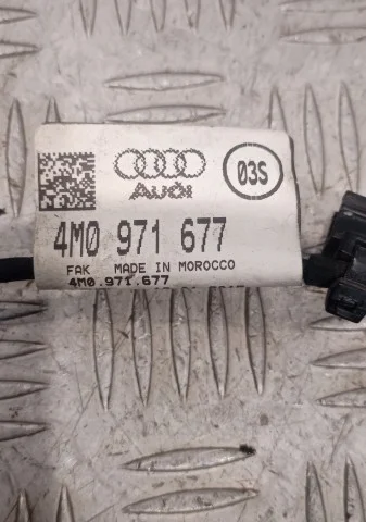 Датчик лобового удара для Audi A4 B9 2015+ на фотографиях