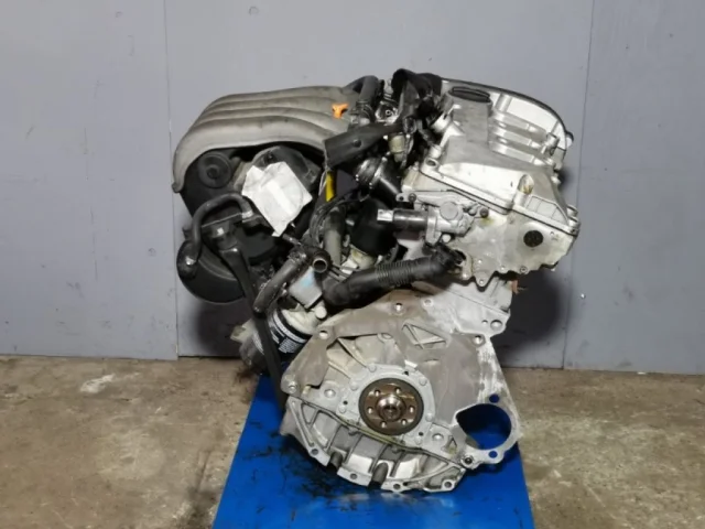 Двигатель для Audi A4 B6 Кабриолет 2000-2004 на фотографиях