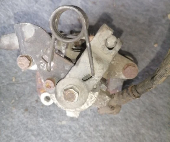 Суппорт задний правый для Audi A4 B7 Avant 2004-2008 на фотографиях