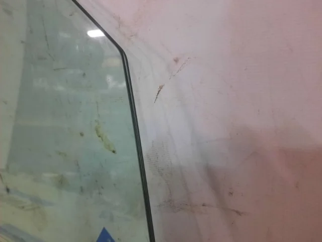 Стекла и зеркала для Infiniti QX 56 2010-2014 на фотографиях