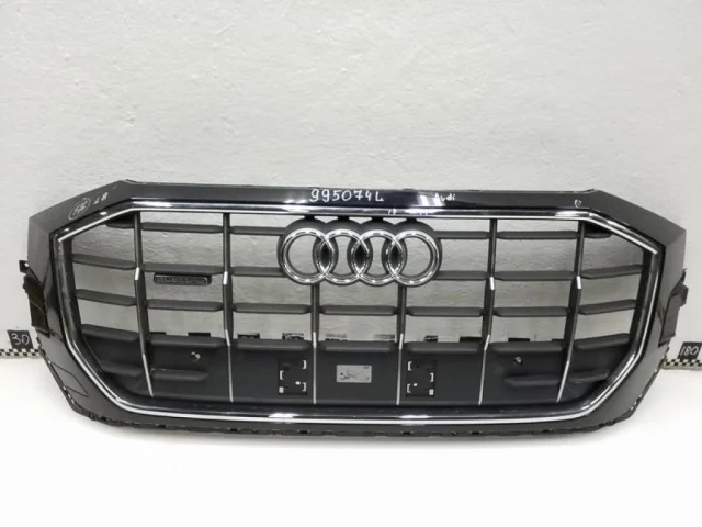 Решетка радиатора левая для Audi Q8 4M 2018-2023 на фотографиях
