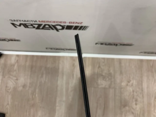 Стекло двери заднее левое для Mercedes-Benz S class W222 2013-2017 на фотографиях