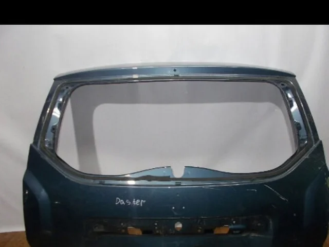 Дверь багажника для Renault Duster HM 2020+ на фотографиях