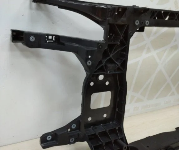 Панель радиатора (телевизор) для Hyundai Tucson NX4 2020+ на фотографиях