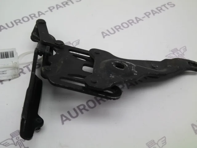 Петля капота правая для BMW X5 Е70 2006-2013 на фотографиях