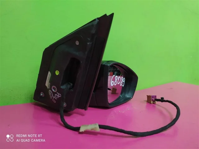 Стекла и зеркала для Volkswagen Polo V (6R) 2009-2014 на фотографиях