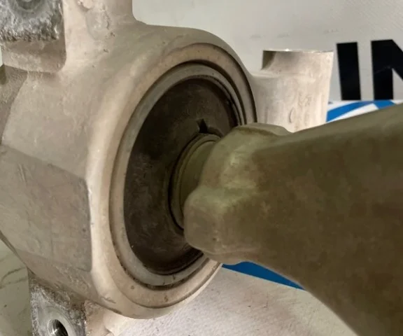 Рычаг передний правый нижний для Infiniti QX 70 2013-2019 на фотографиях