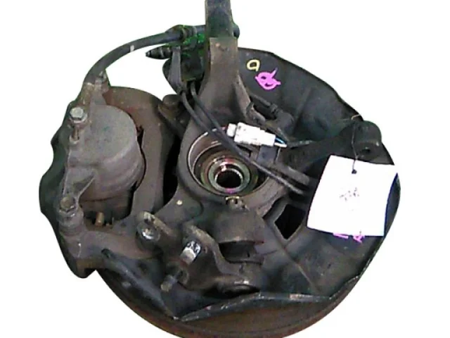 Кулак поворотный правый для Lexus RX AGL10, GGL10, GLV15, GGL15, GLV10 2009-2015 на фотографиях