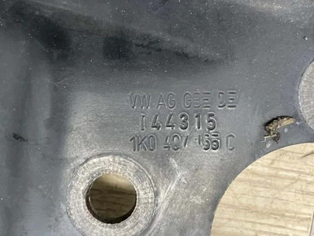 Рычаг передний левый нижний для Volkswagen Tiguan I NF 2006-2017 на фотографиях