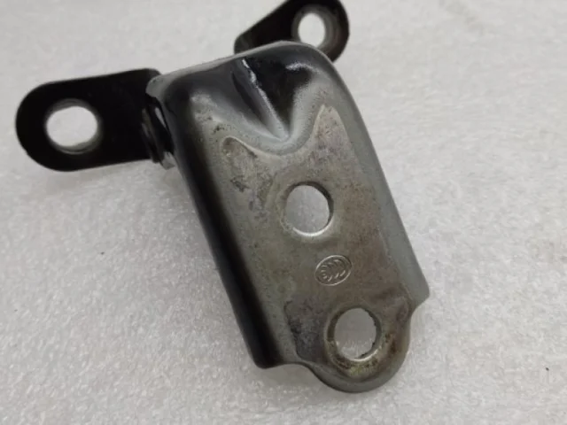 Петля двери задняя левая нижняя для Kia Cerato YD 2016-2020 rest. на фотографиях