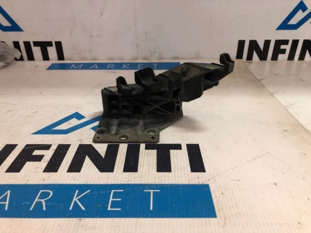 Усилитель переднего бампера для Infiniti QX 70 2013-2019 на фотографиях