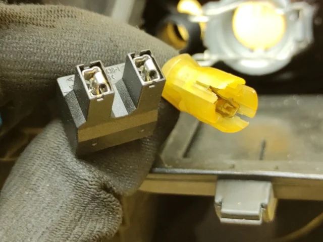 Фара левая для BMW 7er Е38 1994-2001 на фотографиях