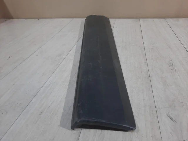 Накладка двери передней правой для Volkswagen Tiguan I NF 2006-2017 на фотографиях