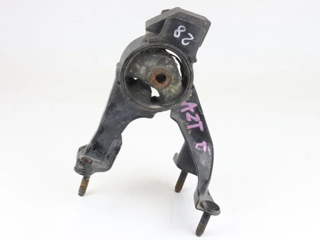 Опора двигателя задняя левая верхняя для Toyota Avensis Седан T250 2003-2008 на фотографиях