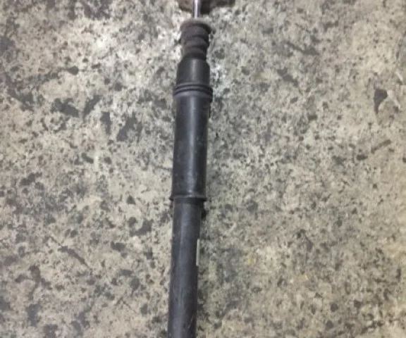 Амортизатор задний левый для Peugeot 308 SW T7 2007-2014 на фотографиях