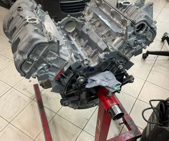 Двигатель без навесного для Porsche Macan 95B 2014-2023 на фотографиях