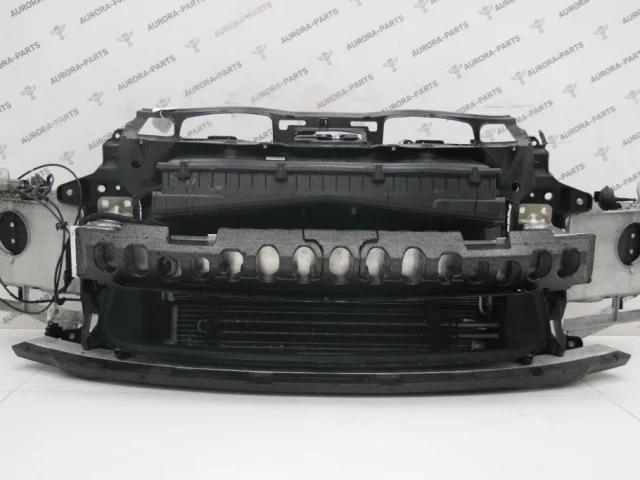 Панель радиатора (телевизор) для Porsche Panamera 970 rest 2013-2016 на фотографиях