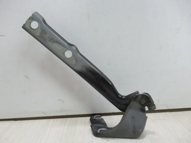 Петля капота левая для Volkswagen Tiguan I NF 2006-2017 на фотографиях