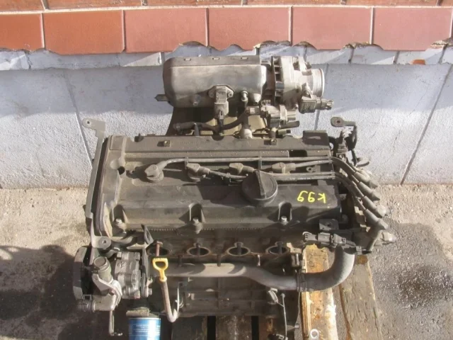 Двигатель для Hyundai Accent 2 Хэтчбек LC 2000-2005 на фотографиях