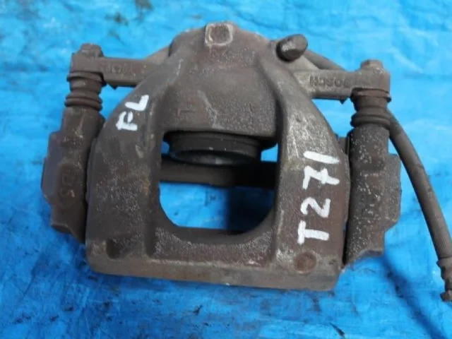 Суппорт передний левый для Toyota Avensis Седан T270 2008-2018 на фотографиях