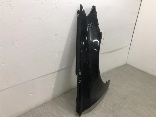 Крылья для Subaru Legacy BL/B13 2003-2009 на фотографиях