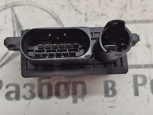 Реле свечей накала для Mercedes-Benz C class S204 2007-2013 на фотографиях